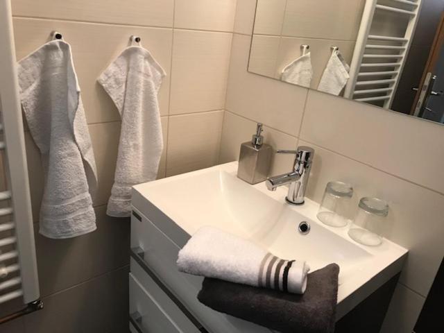 Apartman Innova Zlín Eksteriør bilde